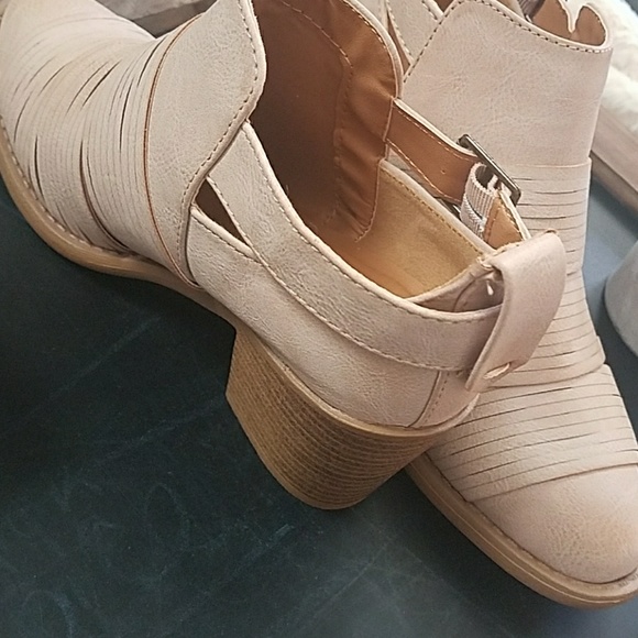 ❣5🌟❣Blush Strap Ankle Bootie❣ - Picture 4 of 6